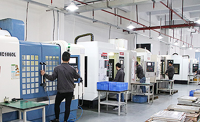 先進的生產設備 打造優質水冷板 先進的生產設備 打造優質水冷板